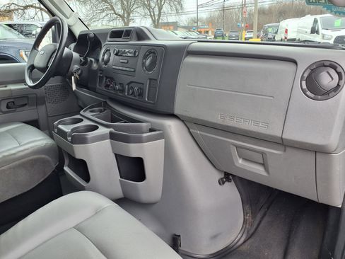 Used 2011 Ford E-250 and Econoline 250 Extended w/ PWR Group image 7