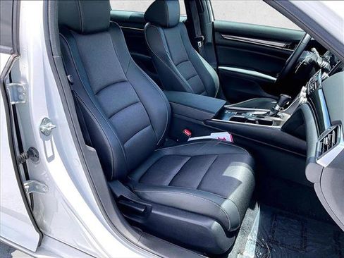 Used 2021 Honda Accord Sport image 9