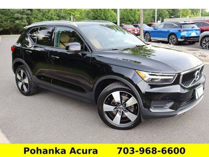 Used 2019 Volvo XC40 T5 Momentum