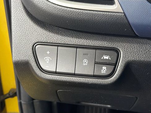 Used 2023 Kia Seltos S AWD/4WD image 12