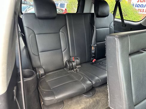 Used 2018 Chevrolet Suburban LT AWD/4WD image 28