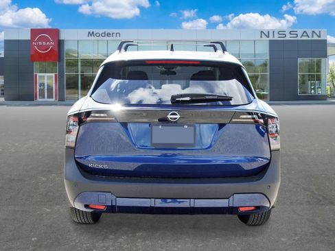 New 2026 Nissan Kicks SV w/ Cold Weather Package FWD image 4