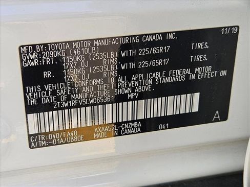 Used 2020 Toyota RAV4 XLE w/ Convenience Package FWD image 30