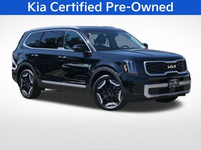 Used 2023 Kia Telluride S w/ S Sunroof Package