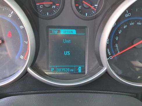 Used 2013 Chevrolet Cruze LT image 18