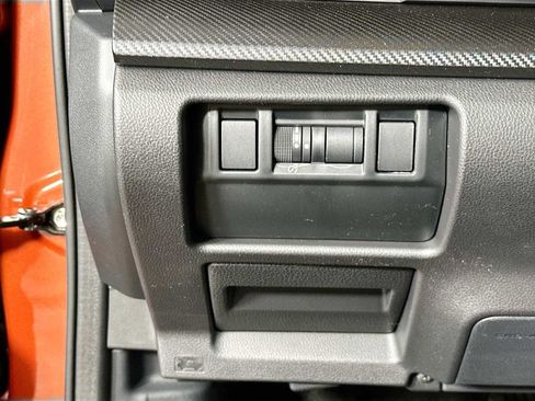 Certified 2025 Subaru Crosstrek 2.5i Limited w/ Popular Package #3A image 10