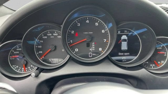 Used 2017 Porsche Cayenne AWD/4WD image 12