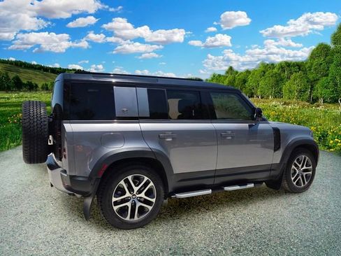 Used 2020 Land Rover Defender 110 HSE AWD/4WD image 6