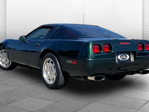Used 1994 Chevrolet Corvette Coupe RWD image 7
