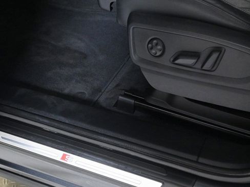 Certified 2023 Audi Q5 2.0T Premium w/ Convenience Package image 20