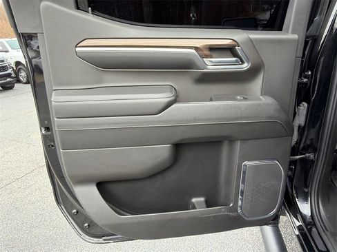 Used 2024 Chevrolet Silverado 1500 LT Trail Boss w/ LT Trail Boss Premium Package image 21