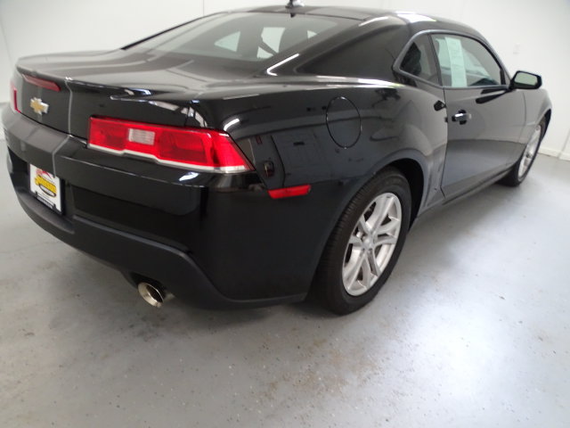 Used 2015 Chevrolet Camaro LS RWD image 13