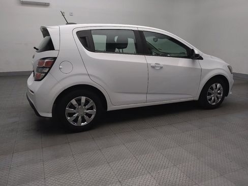 Used 2020 Chevrolet Sonic LT image 10