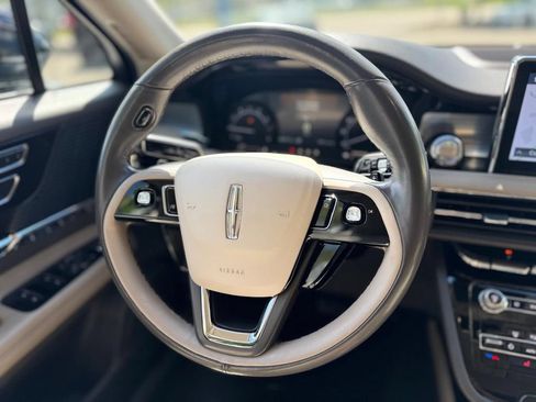 Used 2021 Lincoln Corsair AWD w/ Equipment Group 101A image 24