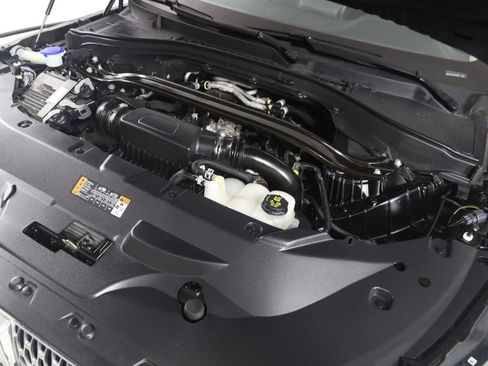Used 2024 Lincoln Aviator Reserve AWD/4WD image 19