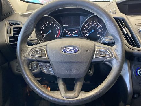 Used 2018 Ford Escape SE image 17