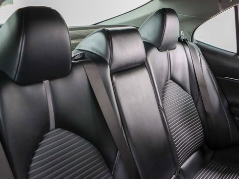 Used 2023 Toyota Camry SE image 27