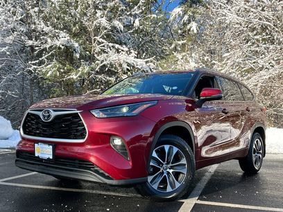 Used 2022 Toyota Highlander XLE