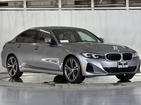 Used 2023 BMW 330i Sedan w/ Premium Package RWD image 7