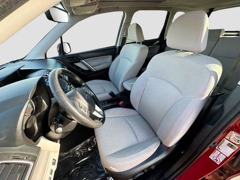 Used 2018 Subaru Forester 2.5i Premium w/ All-Weather Package image 17