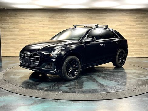 Used 2019 Audi Q8 Premium w/ Convenience Package AWD/4WD image 10