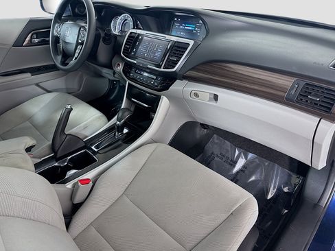 Used 2016 Honda Accord EX image 28