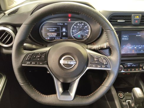 Used 2024 Nissan Versa SR image 22