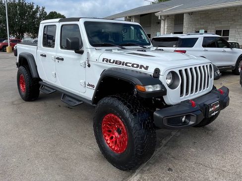Used 2021 Jeep Gladiator Rubicon AWD/4WD image 2