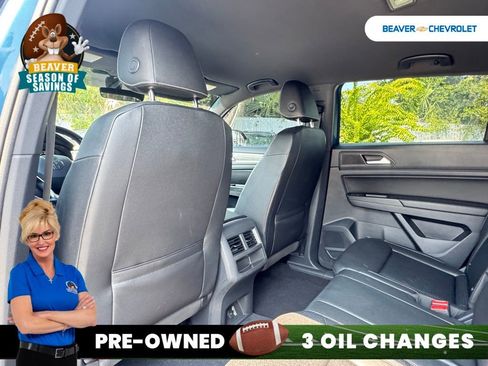 Used 2020 Volkswagen Atlas Cross Sport SE image 16