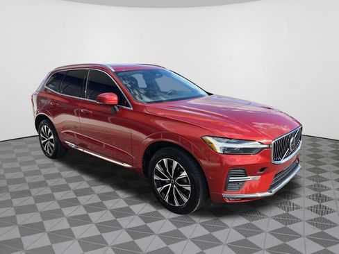 Used 2023 Volvo XC60 B5 Plus FWD image 4