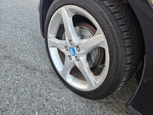 Used 2012 Ford Focus Titanium FWD image 14