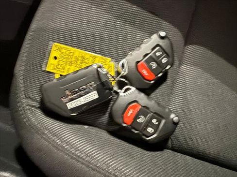 Certified 2023 Jeep Wrangler Unlimited Sport image 45