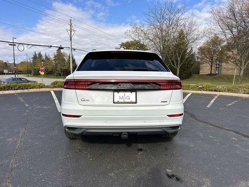 Used 2019 Audi Q8 Premium Plus w/ Premium Plus image 6