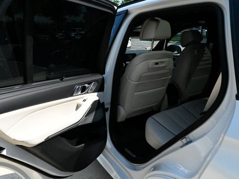 Used 2022 BMW X5 M50i w/ Executive Package AWD/4WD image 36