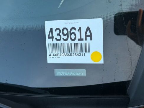 Certified 2025 Mercedes-Benz C 300 Sedan w/ Exclusive Trim Package image 4