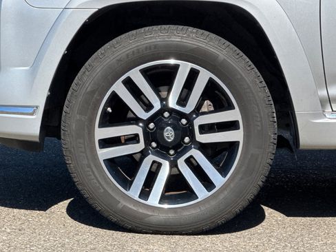 Used 2014 Toyota 4Runner Limited AWD/4WD image 26