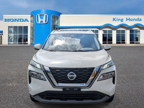 Used 2021 Nissan Rogue SV w/ Premium Package FWD image 2
