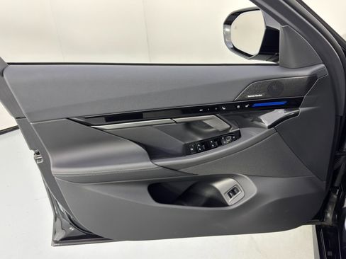 Used 2026 BMW 530i w/ M Sport Package image 46