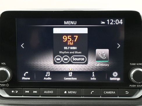 Used 2022 Nissan Rogue SL image 10