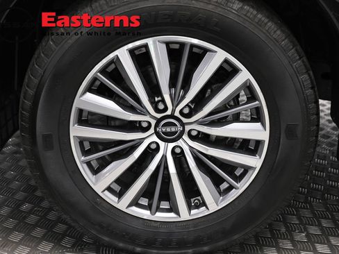 Used 2024 Nissan Armada SL AWD/4WD image 38