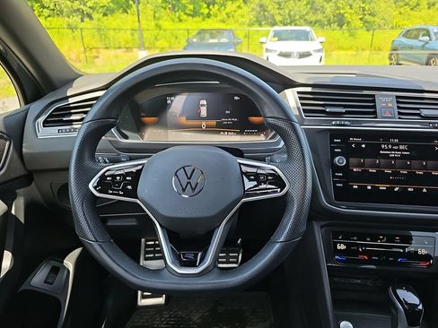Certified 2024 Volkswagen Tiguan SE R-Line AWD/4WD image 13