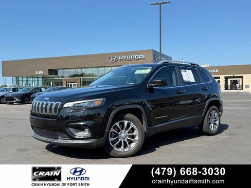 Used 2020 Jeep Cherokee Latitude Plus FWD image 1