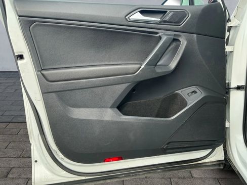 Used 2018 Volkswagen Tiguan SEL w/ 3rd Row Seat Package image 8