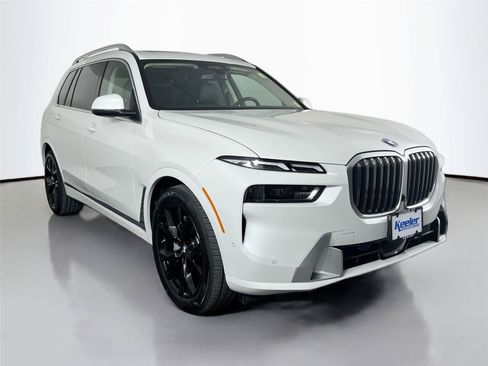 Used 2025 BMW X7 xDrive40i AWD/4WD image 8