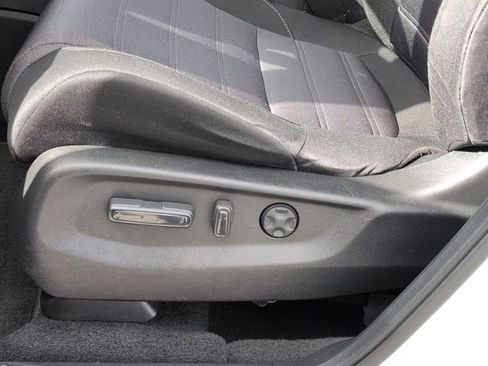 Used 2021 Honda CR-V EX image 14