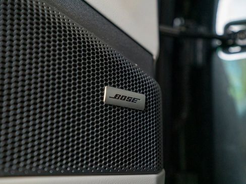 New 2025 Porsche Macan Turbo Electric image 25