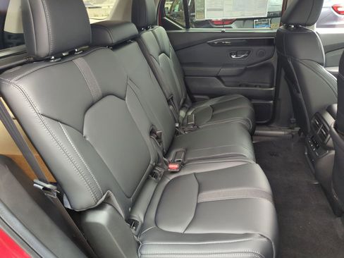 New 2025 Honda Pilot Touring image 31