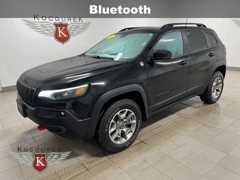 Used 2022 Jeep Cherokee Trailhawk image 3