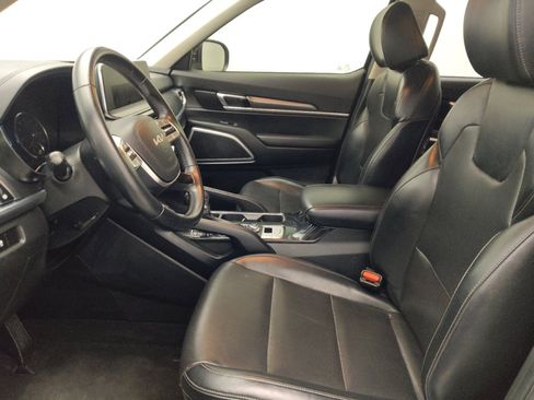 Used 2022 Kia Telluride LX FWD image 17
