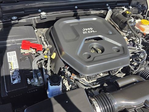 Used 2020 Jeep Wrangler Rubicon AWD/4WD image 18